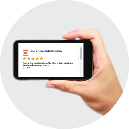 Mobile phone with reviews on the display
